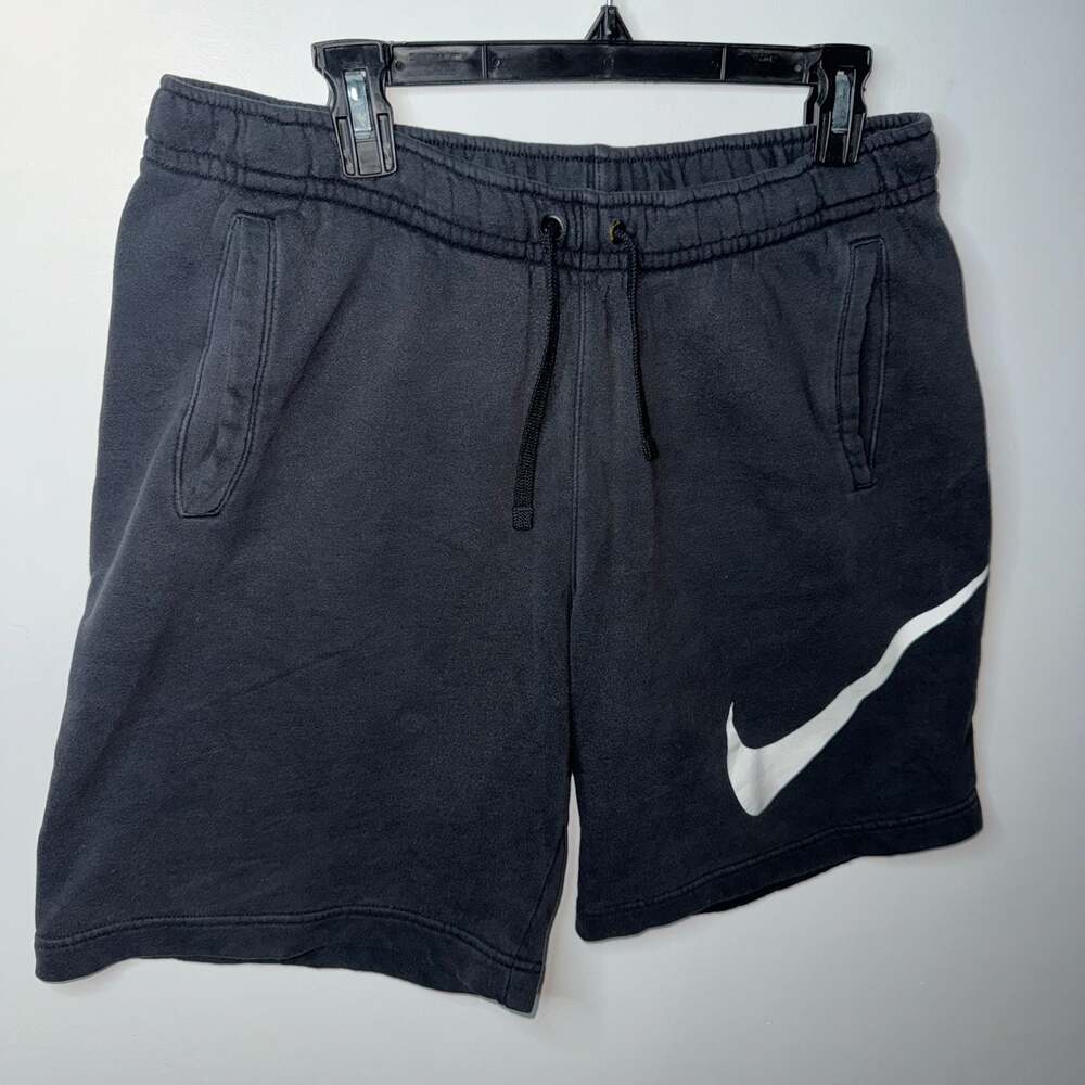 Nike Sportswear Club Fleece Sweat Shorts with Large Swoosh Graphic Sz Large